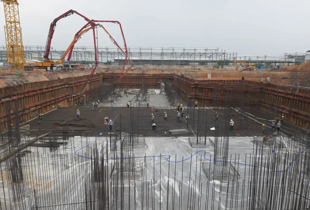 重庆复杂地形下深基坑支护方案选型与施工要点分析正文配图 1